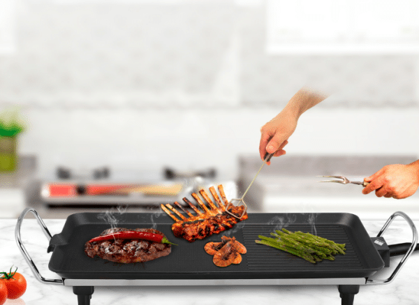 Plancha de asar eléctrica antiadherente de 1500W BN3679 superficie 48x27cm